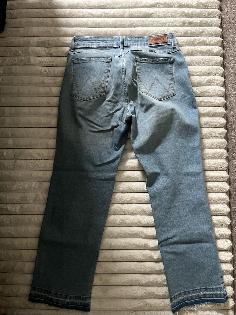 Wrangler Women's Light Blue Cropped Ankle Jeans